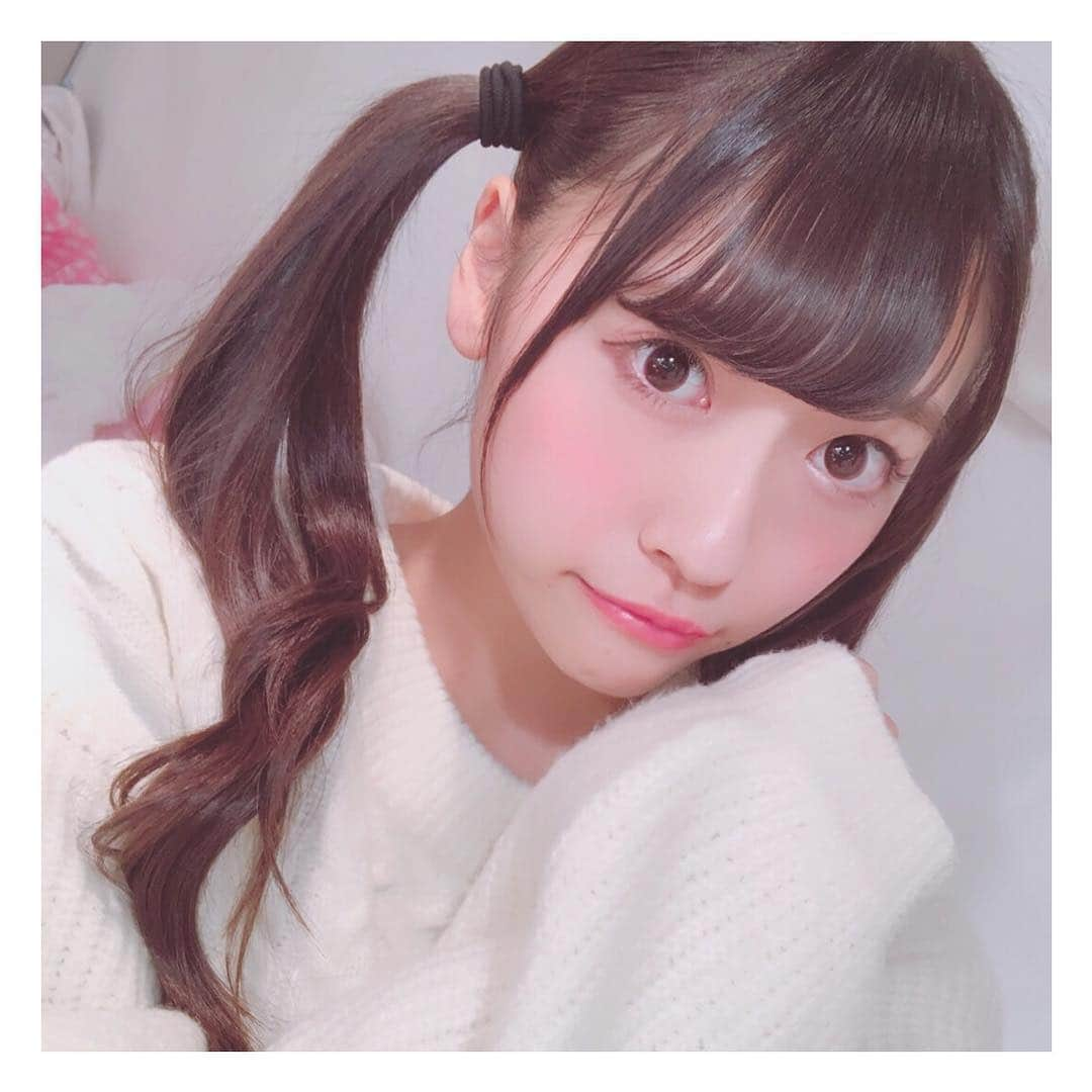 宮島るりかのインスタグラム：「☃︎ もうニットの時期だね！ 寒くなる一方なのは結構おつらい( °_° )💭 * #Instagram  #얼스타그램  #셀스타그램  #셀카」