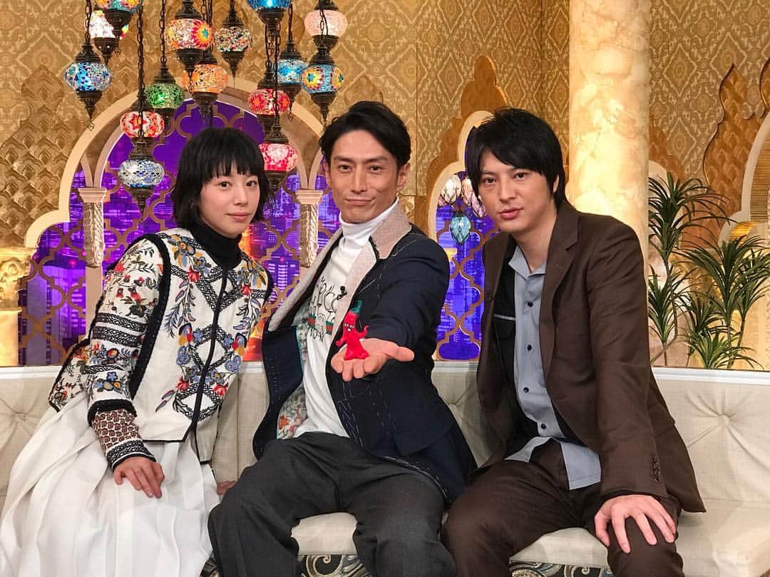 TBS「監獄のお姫さま」のインスタグラム：「今夜10時からの「櫻井・有吉 THE 夜会」に#伊勢谷友介 さん#夏帆 さん#塚本高史 さんが出演します！  #今夜の夜会は伊勢谷さんの愛車がでてきたり #みんなの色々な顔がみれるよ #でも #監獄のお姫さまも #忘れないでね #神回 #第5話がTVerで1週間無料で見れますよ」