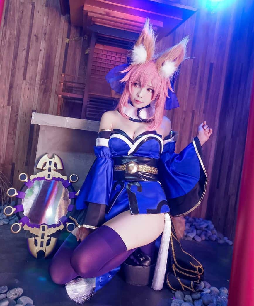 Elyさんのインスタグラム写真 - (ElyInstagram)「Tamamonomae ✨ One of my favorite photo in my Tamamoe photobook ❤️ とても好きな一枚！ 玉藻寫真中數一數二喜歡的一張！ #tamamonomae #elycosplay #cosplay #fategrandorder #tamamo #tamamoe」11月16日 19時37分 - eeelyeee
