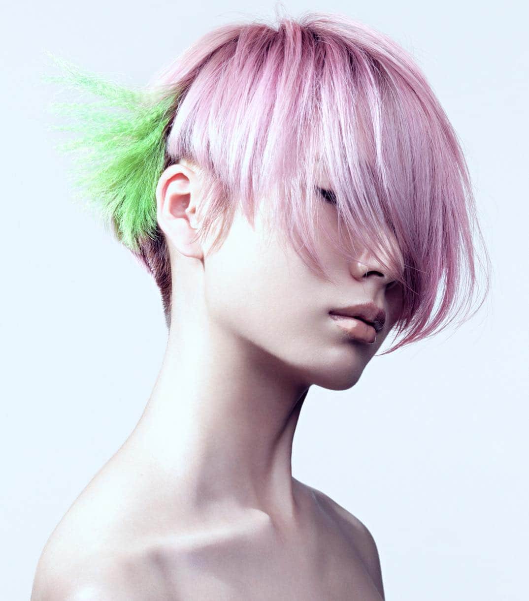 内田聡一郎さんのインスタグラム写真 - (内田聡一郎Instagram)「JHAオフィシャルノミネート作品  媒体 @shinbiyo_official  hair @soucuts make @izushima_azusa  photo @sakaifuta  #vetica #JHA #haisstyle #hairstyles #作品 #hair #pink #creative #しんびよう #shinbiyo」11月16日 20時11分 - soucuts