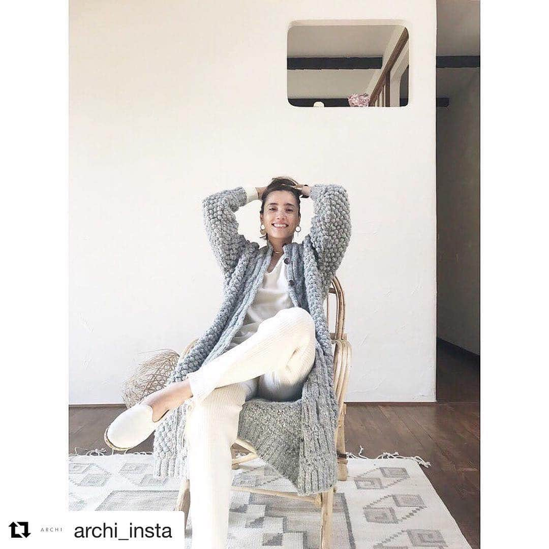 一色紗英さんのインスタグラム写真 - (一色紗英Instagram)「_ NIMITE KNIT CARDIGAN gray CARROLITE TOP off white INESITE PANTS off white _ #アーキ#ARCHI http://archi-online.shop-pro.jp/」11月16日 21時43分 - this_is_sae