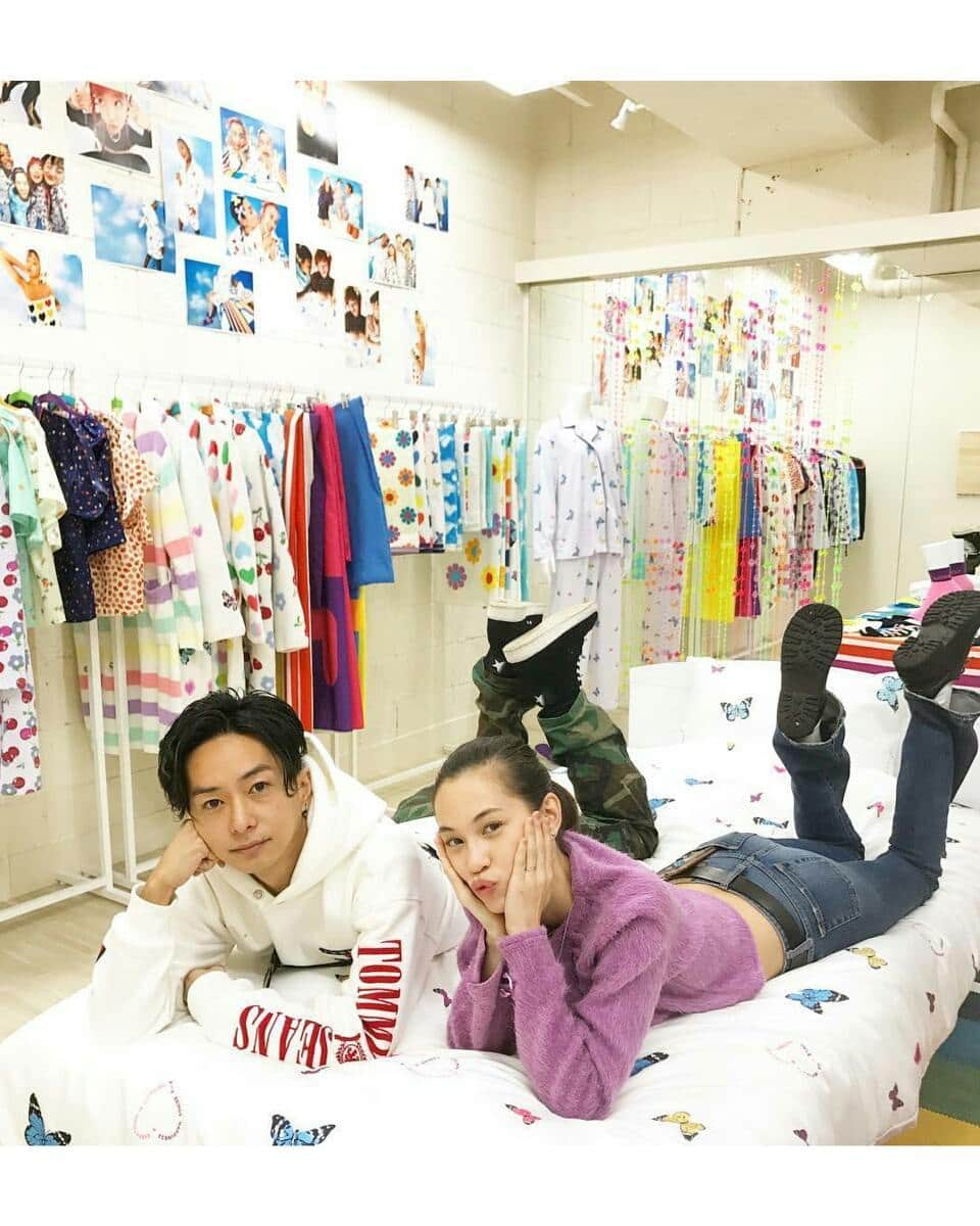 Kiko Mizuhara Fanstagramさんのインスタグラム写真 - (Kiko Mizuhara FanstagramInstagram)「❤❤❤❤ #水原希子 #kikomizuhara #mizuharakiko #kikoxxx #i_am_kiko #officekiko」11月17日 17時29分 - k_i_k_o_x_