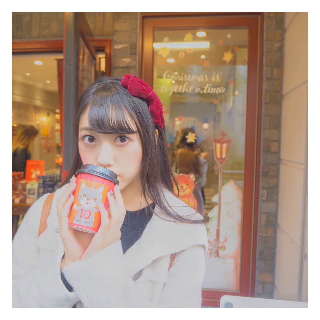 宮島るりかのインスタグラム：「🐻 #カレルチャペック のミルクティーのんだ！ 店内かわいすぎて紅茶も濃くておいしかった☺️おすすめ☆ * #吉祥寺 #吉祥寺カフェ #Cafe #japan #일본  #카페스타그램」