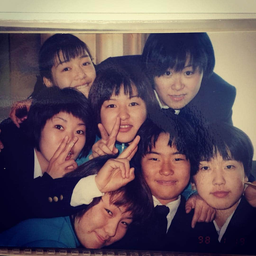 馬渕智子さんのインスタグラム写真 - (馬渕智子Instagram)「#愛してマスカット #もしくは巨峰 #1年5組」11月18日 11時50分 - mabusato25