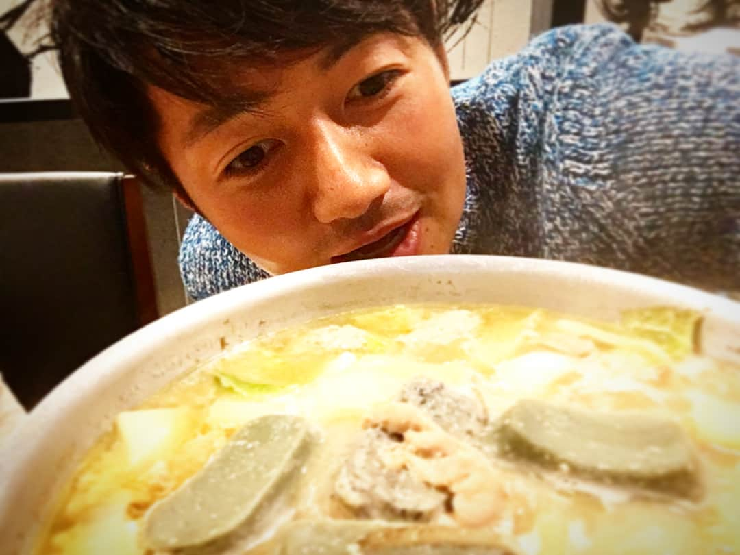 唐川侑己さんのインスタグラム写真 - (唐川侑己Instagram)「こんな寒い夜はお鍋で😋 #鶏#高たんぱく質#おいしいよー#髪切りました#顔腫れてる#親知らず抜きました#良い週末を」11月18日 19時18分 - yuki_karakawa19