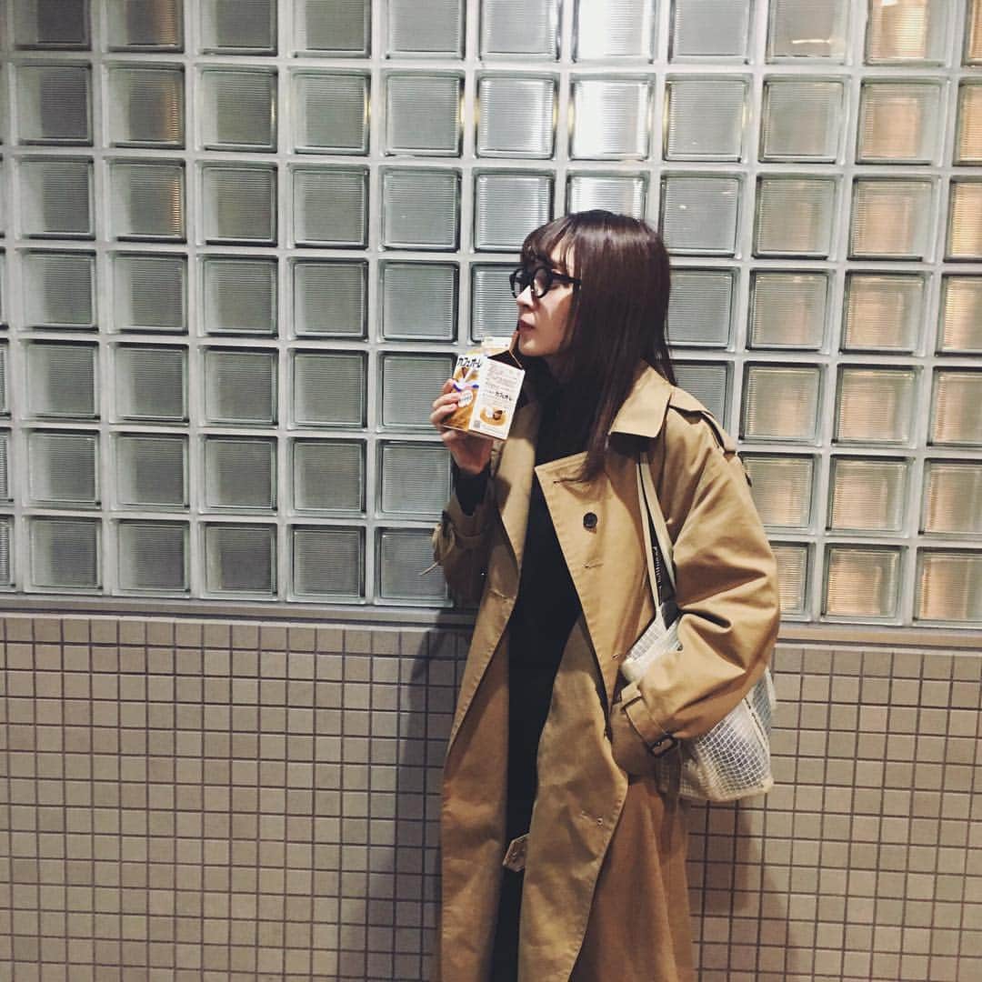 外川礼子さんのインスタグラム写真 - (外川礼子Instagram)「眼鏡無くしちゃったやつ、結局探しても見つからなくて新しいの買いました…👓」11月19日 17時35分 - reeei97