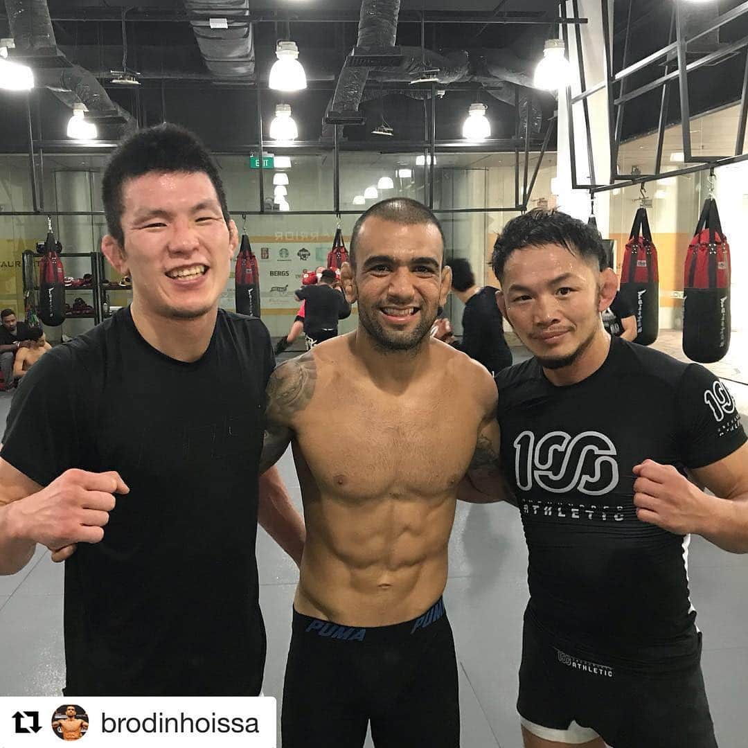 青木真也のインスタグラム：「レアンドロイッサと宇野さんと青木真也。#evolvemma#evolvefareastsquare #onechampionship #caoluno#shinyaaoki#青木真也#宇野薫」