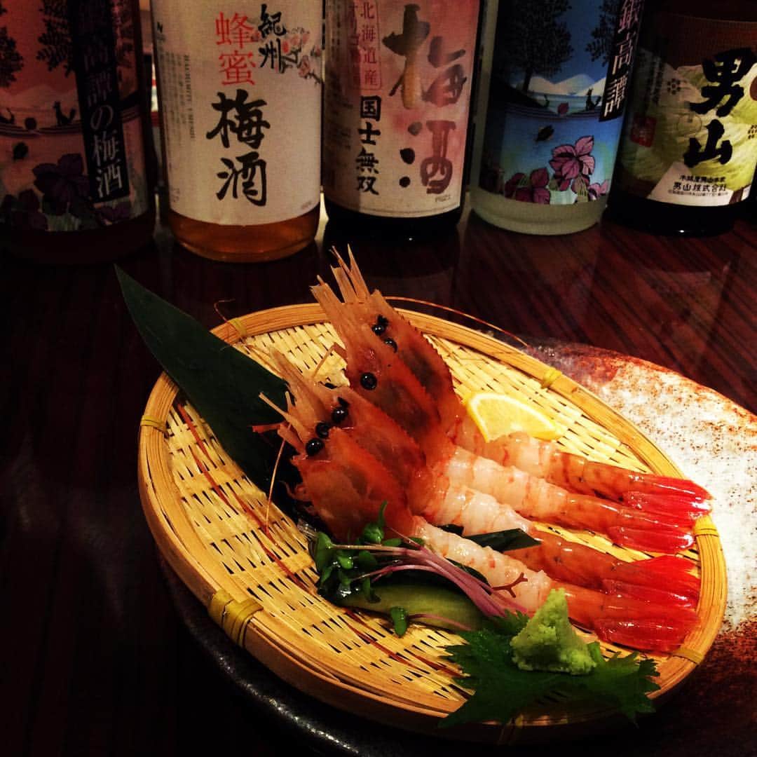 知床漁場クレフィ三宮店のインスタグラム：「おすすめの甘エビつくり！！ #cho🦐degomenne  #知床漁場 #個室 #知床漁場三宮」