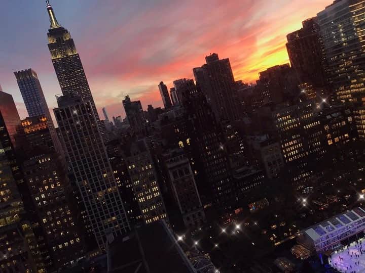 のインスタグラム：「to top off the most extra week」