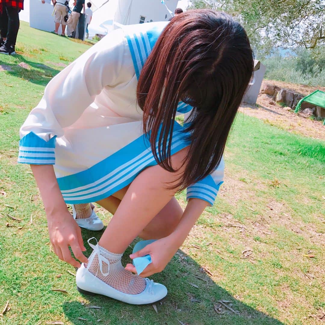 岡田奈々さんのインスタグラム写真 - (岡田奈々Instagram)「#瀧野由美子 靴紐結んでる時の女のこ って 、 とっても素敵 。👡🎀」11月22日 8時17分 - okada7_akb48_stu48