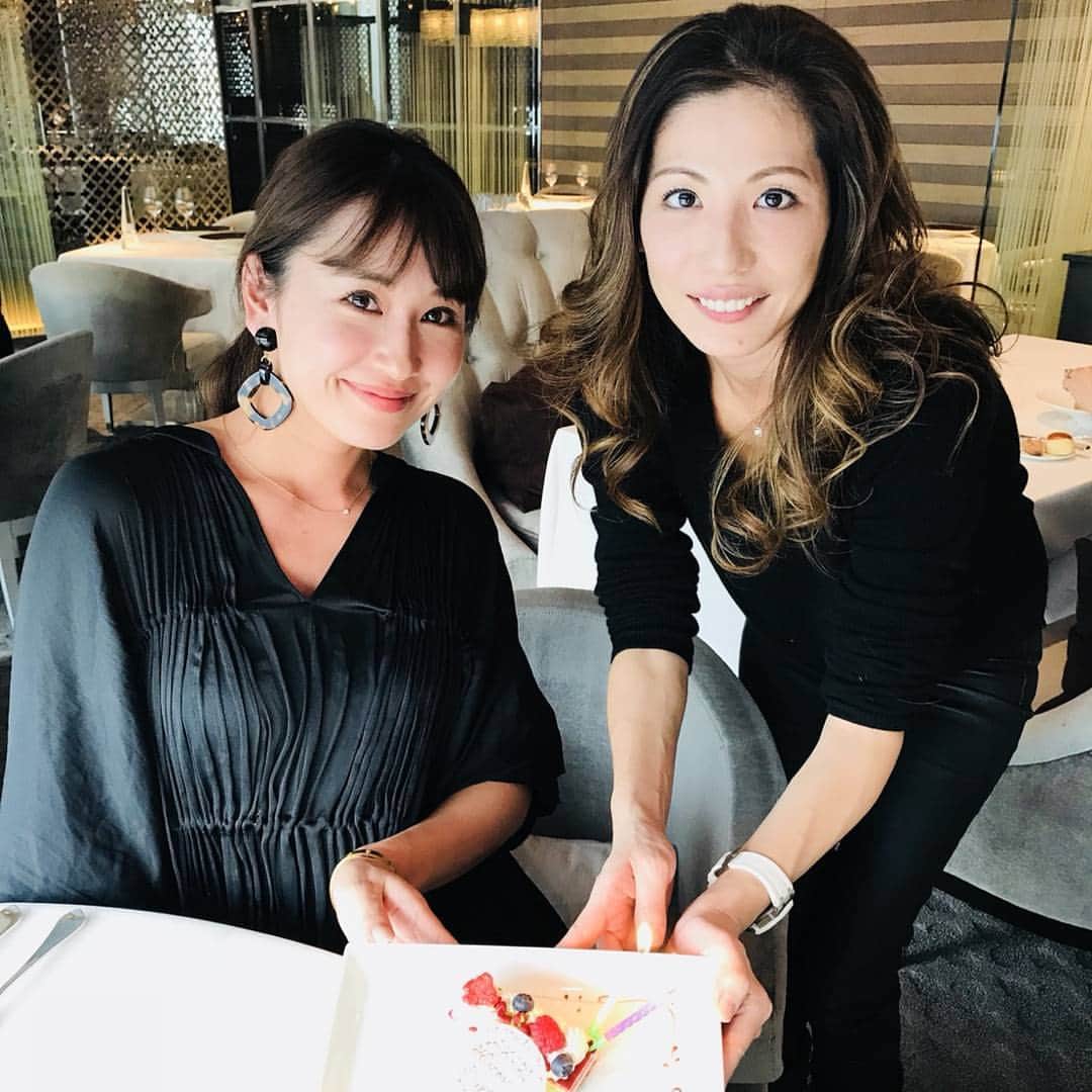 向山志穂のグルメインスタ