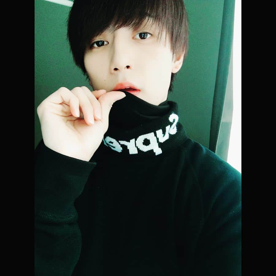 加納卓海のインスタグラム：「マヌケな顔だこと  #일상 #데일리록 #친스타그램」