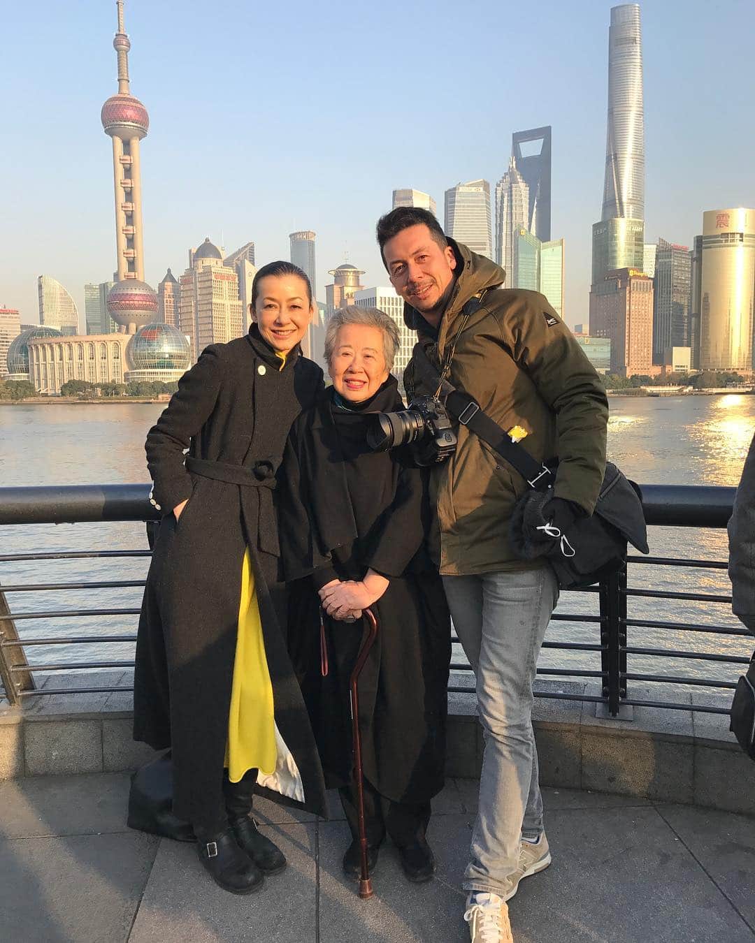桐島かれんさんのインスタグラム写真 - (桐島かれんInstagram)「母、弟、母の友人との四人旅。#上海」12月18日 17時39分 - houseoflotuskaren