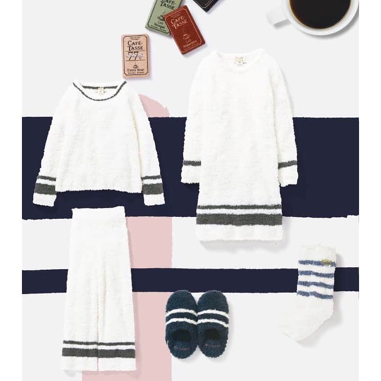 のインスタグラム：「スタイリッシュに着こなしたいあなたへ Dress up for yourself ''ジェラート'ラインプルオーバー ¥5,600 オフホワイト 'ジェラート'ラインロングパンツ ¥5,600 オフホワイト 'ジェラート'ラインドレス ¥6,800 オフホワイト 'ジェラート'パネルボーダーソックス ¥1,800 ネイビー 'ジェラート'ラインルームシューズ ¥3,200 ネイビー #gelatopique #mocomoco #gift #chistmas #christmas 2017#kint」