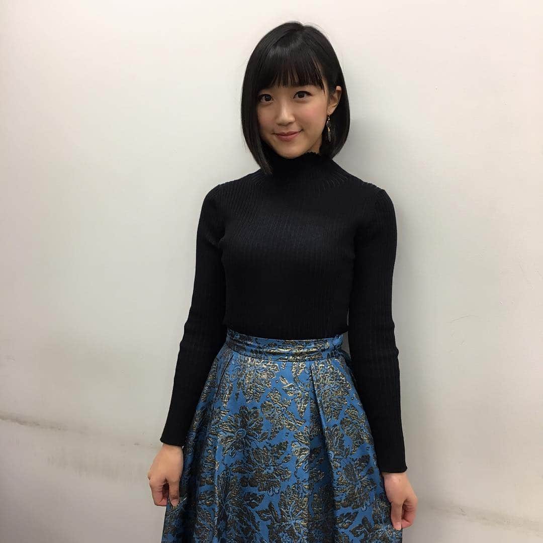 竹内由恵さんのインスタグラム写真 竹内由恵instagram 今年も残り2週間を切りましたね 最後まで気を抜かずに頑張ります こちらは昨日の私服です スカートはunited Tokyoさん 華やかなので沢山着たいです 私服 年末 12月19日 時16分 Yoshie0takeuchi