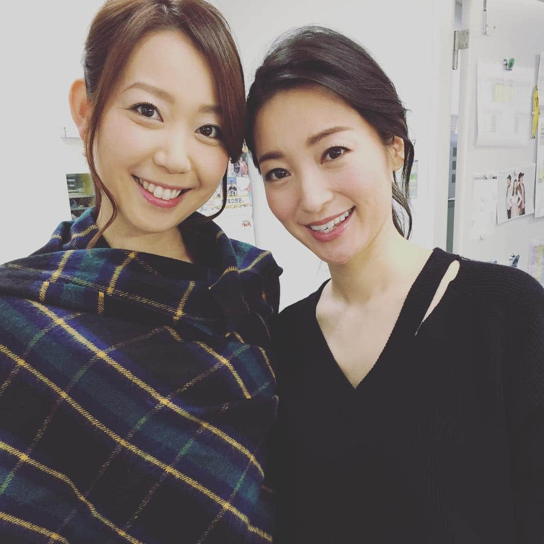 須黒清華さんのインスタグラム写真 - (須黒清華Instagram)「久しぶりに大江さんと会えた日〜♡ 相変わらずの美しさ♡ いつも笑顔で、包み込むような優しさで、会う度にホッとするんです。 大江さんは未来世紀ジパングの収録、私はもらい酒のロケでした♪ #未来世紀ジパング #片淵茜アナも頑張ってます♪ #もらい酒みなと旅2」12月19日 23時01分 - sayaka_suguro