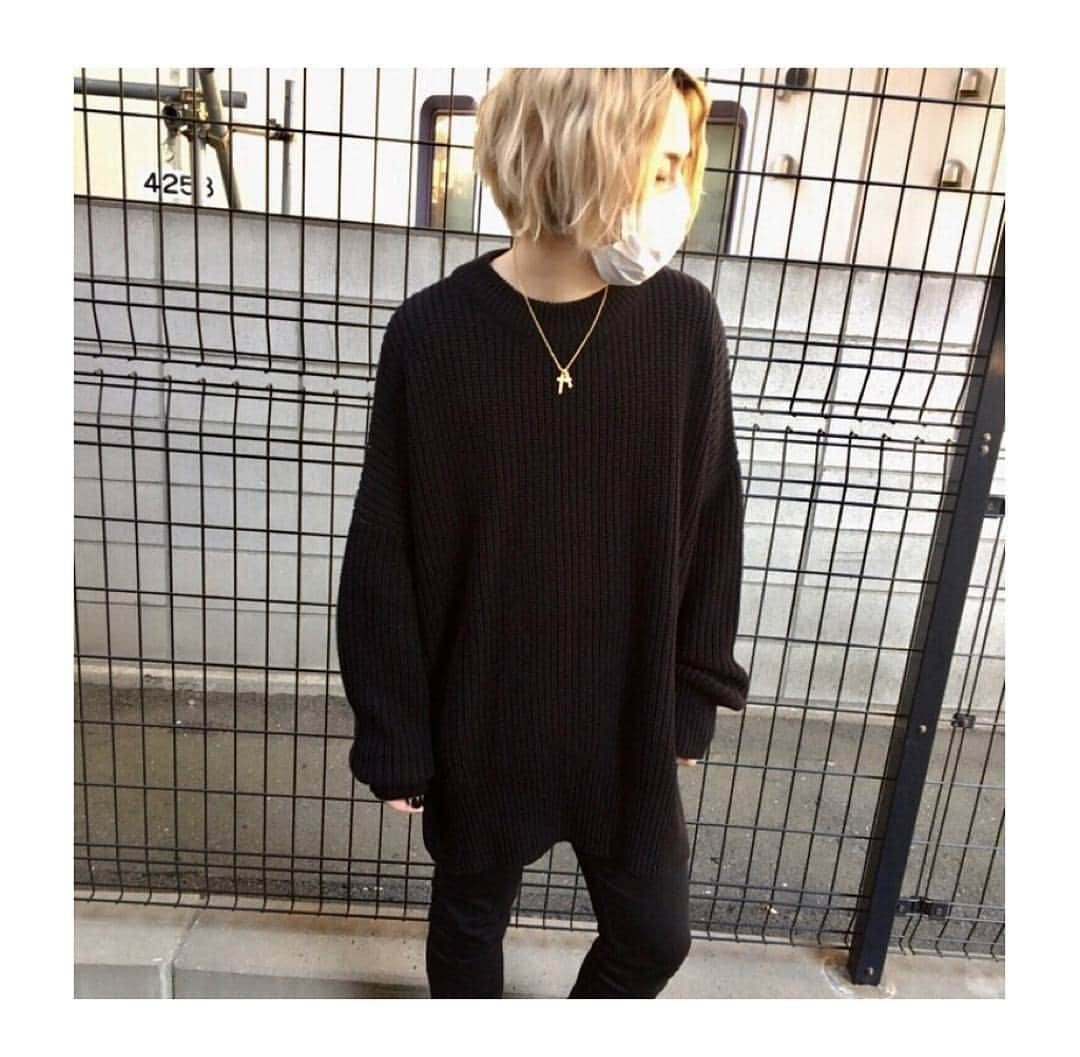 the GazettEのインスタグラム：「SIDE SPLIT LONG KNIT  #ruki #thegazette #gazerock #instagood #2017 #newphoto #vkei #takanori #hairstyle #music #Tokyo #Japan」