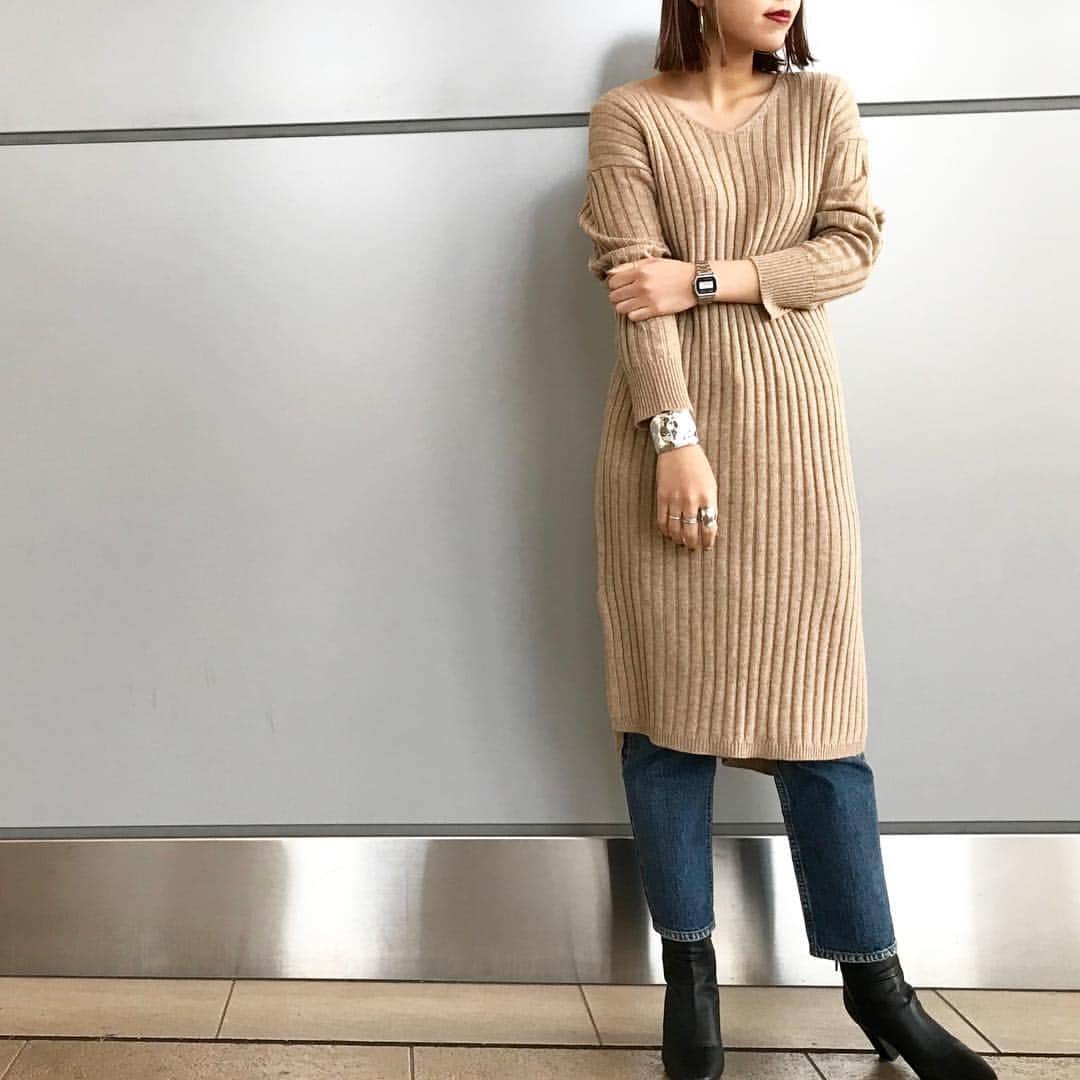 sheta officialのインスタグラム：「Newarrival ㅤㅤㅤㅤㅤㅤㅤㅤㅤㅤㅤㅤㅤ 太めリブが印象的な ニットワンピース。 体のラインを強調しすぎず、 美しいシルエットを演出。 ㅤㅤㅤㅤㅤㅤㅤㅤㅤㅤㅤㅤㅤ angla mix rib onepiece color:camek/black/gray price:9,000yen+tax ㅤㅤㅤㅤㅤㅤㅤㅤㅤㅤㅤㅤㅤ #Sheta #sheta_17aw」