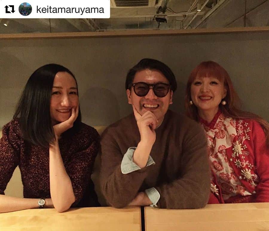 SHOKOさんのインスタグラム写真 - (SHOKOInstagram)「丸山敬太さんと、お姉様ヒロコさんと、香名ちゃんとごはん♪お腹の底からいっぱい笑って、本当に楽しい夜だった✨✨優しくて心温かで、お洒落で都会的な、大好きな先輩達に、年の最後に最高にハッピーなエネルギーを頂きました💖 #Repost @keitamaruyama ・・・ ずっーと、ご飯行こうね、って言ってて中々実現できなかったけど、やっと行けた。カナちゃんもShokoちゃんもとてもチャーミングで大好き❤楽しい夜でした。」12月21日 7時56分 - shoko_london