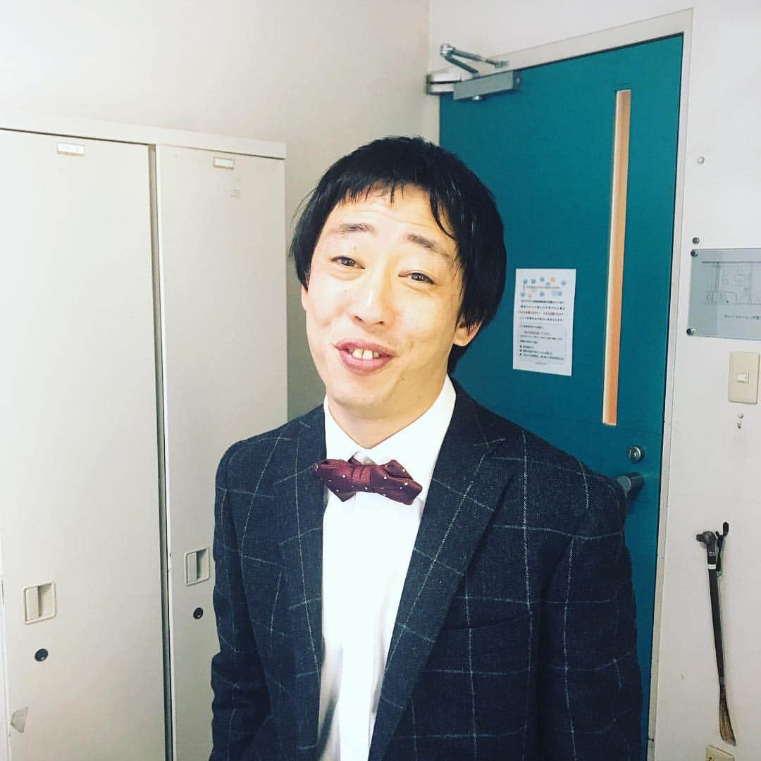 野呂佳代さんのインスタグラム写真 - (野呂佳代Instagram)「彼はなにを浮かべこの顔なのだろうか、、、 今日は友達とお仕事一緒でしてね。色々楽しかったですね。 彼はこんな顔してますけどね。 楽しかったぁすねぇ！ 凄いっすよねぇ！！ #ゴッドタン  #さらば青春の光  #さらば青春の光森田」12月21日 19時36分 - norokayotokyo