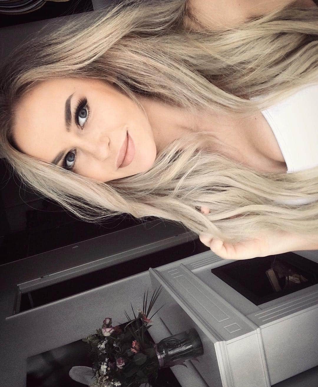 のインスタグラム：「Hello there 😇💗」