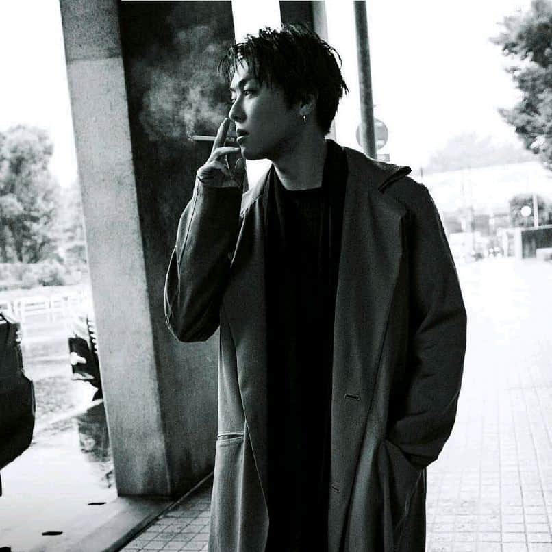 EX NEWSのインスタグラム：「「ELLE JAPON」1月号 #EXILE #TAKAHIRO 未来へ時を刻む 「人生は一回きり、男として恥ずかしくない生き方をしたい」 https://t.co/jJgA2Aqdh3」