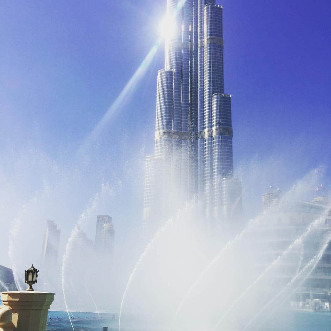 尾崎将也さんのインスタグラム写真 - (尾崎将也Instagram)「ドバイ。バージ・カリファという世界で一番高いビルの前の噴水ショー」11月28日 15時57分 - masaya._ozaki