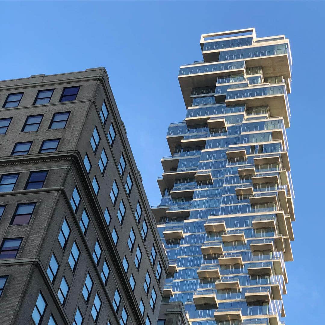 林信行のインスタグラム：「56 Leonard street by H de M」