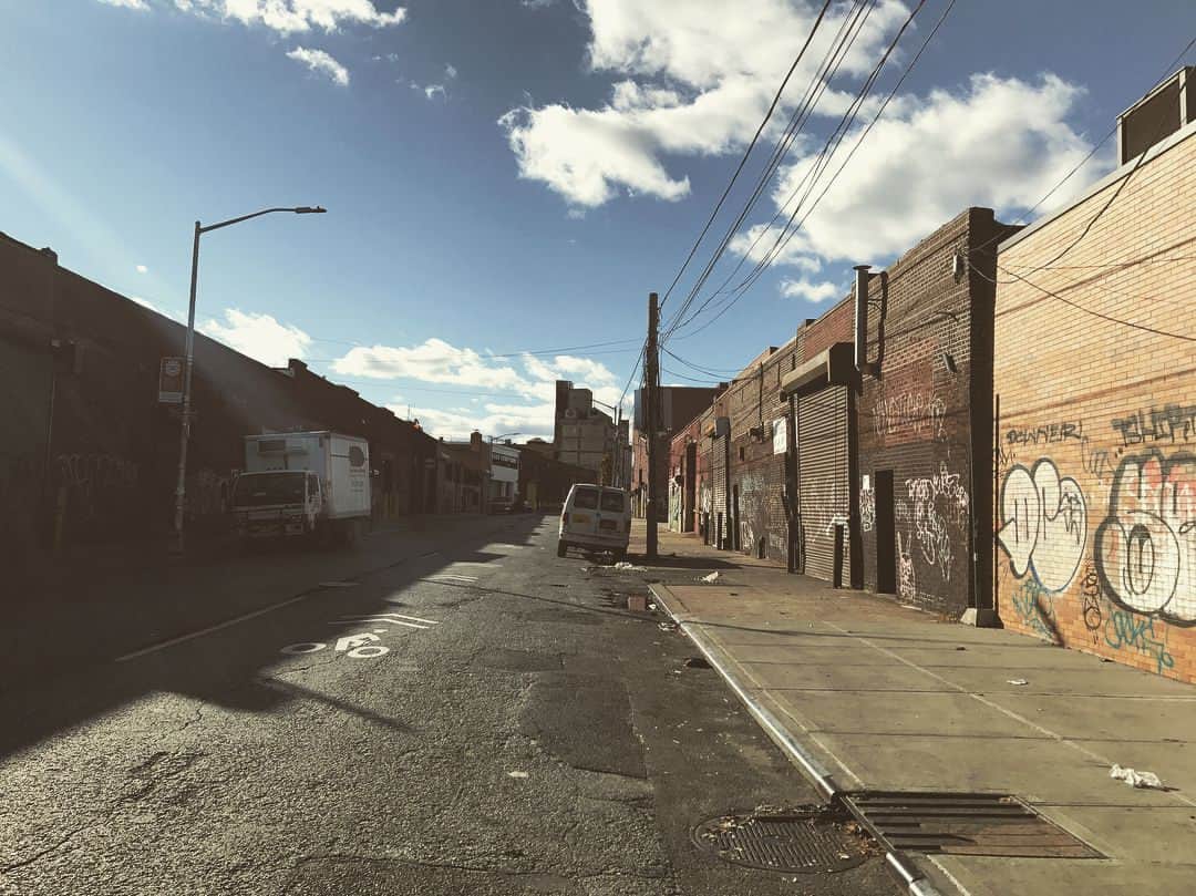 綾部祐二さんのインスタグラム写真 - (綾部祐二Instagram)「Morgan Ave, Brooklyn.」11月29日 10時31分 - yujiayabe