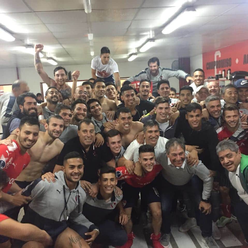 フェルナンド・アモレビエタのインスタグラム：「Ya queda menos !!! Vamos con todo💪🏻💪🏻💪🏻🏆🏆🏆」