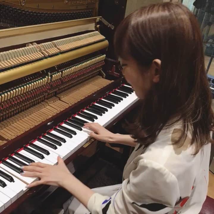 椎名エルのインスタグラム：「色んな木村さん🐰」