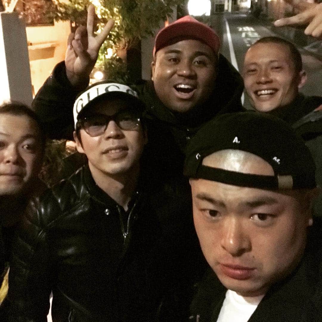 アントニーのインスタグラム：「ミッドナイトクルージング  #ミッドナイトクルージング #ミッドナイトクルージングの意味はわからないけど #あばれる君が同じ写真でミッドナイトクルージングってあげてたので #これってミッドナイトクルージングなんだ〜? #と思ってあげてみた #バッ常とは同期 #あばれる君は半年先輩 #普段はばれるさんて呼んでる #ハローさん半分見切れてる… #今田兄さんご馳走様でした」