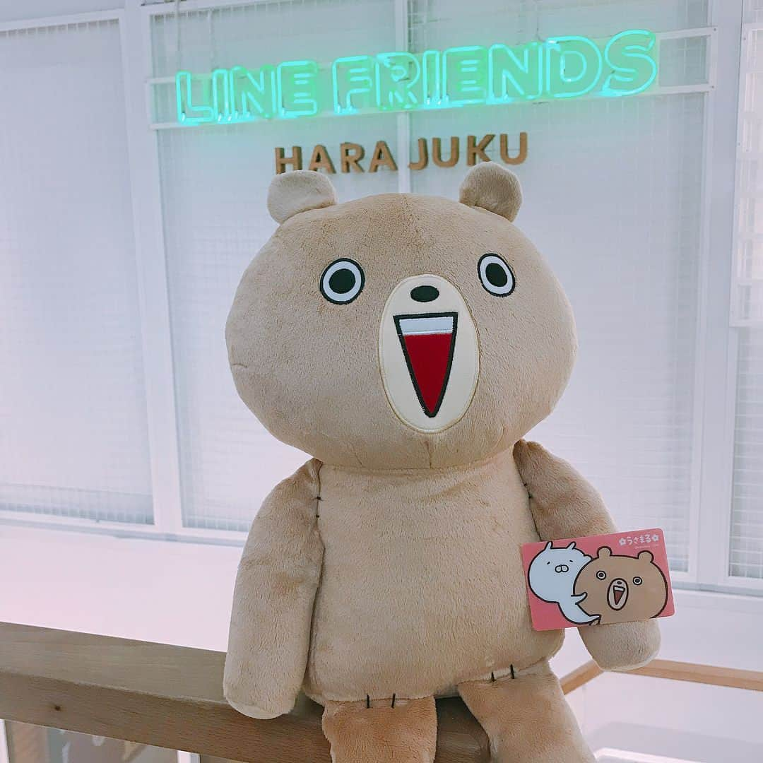 LINE Creators_officialさんのインスタグラム写真 - (LINE Creators_officialInstagram)「くまさんスタンプラリー第3弾🌈  LINE FRIENDS STORE原宿店に出かけました🐾 . .  原宿店では木蓋マグカップやデコラテ、コインケース、フェイスウォシュバンドなども販売しています🙂 . .  スタンプラリーのスタンプもためて💮 うさまらーカードもゲットできました😘💳 . .  残り300弱そうなので、まだゲットしていない方は急いで🏃🏽‍♀️💨 .  #LINEFRIENDS #原宿店 #スタンプラリー #うさまる #くまさん #うさまらーカード #コンプリートしたい  #東京限定 #LINEクリエイターズ #LINEスタンプ #usamaru #sakumaru #japan #kawaii #harajuku #instagood #linestamp #LINECreators #우사마루 #라인프렌즈 #하라주쿠」11月29日 18時45分 - linecreators