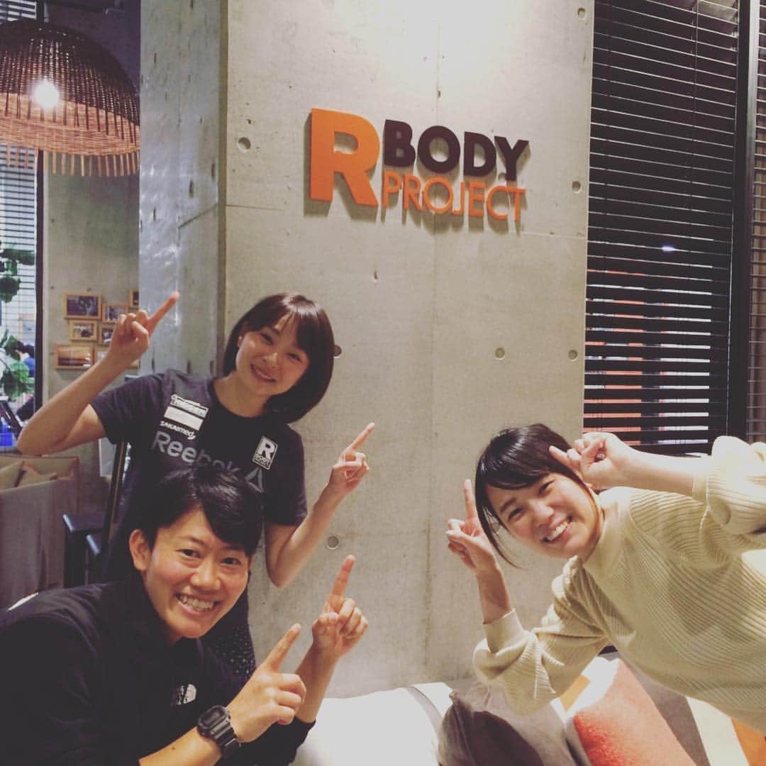 東京スポーツ・レクリエーション専門学校さんのインスタグラム写真 - (東京スポーツ・レクリエーション専門学校Instagram)「‪卒業生の取材行ってきました💖‬ ‪授業やCLUB-TSRでもお世話になっているR-body projectで働く河合さんです✨‬ ‪撮影した写真は出来上がり次第掲載します☺️💕‬ ‪# TSR卒業生 #スポーツトレーナー #アスレティックトレーナー #Rbody #大手町‬」11月29日 21時08分 - jikeitsr