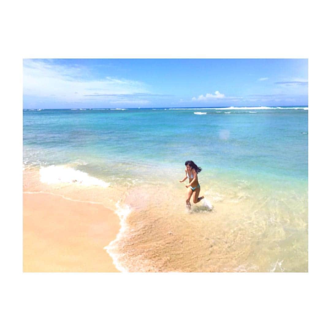 百川晴香さんのインスタグラム写真 - (百川晴香Instagram)「いやー海外行きたいな！あったかいところ行きたい！！！ #ハワイ #海 #寒いの苦手 #うひゃー」11月30日 2時01分 - momokawaharuka