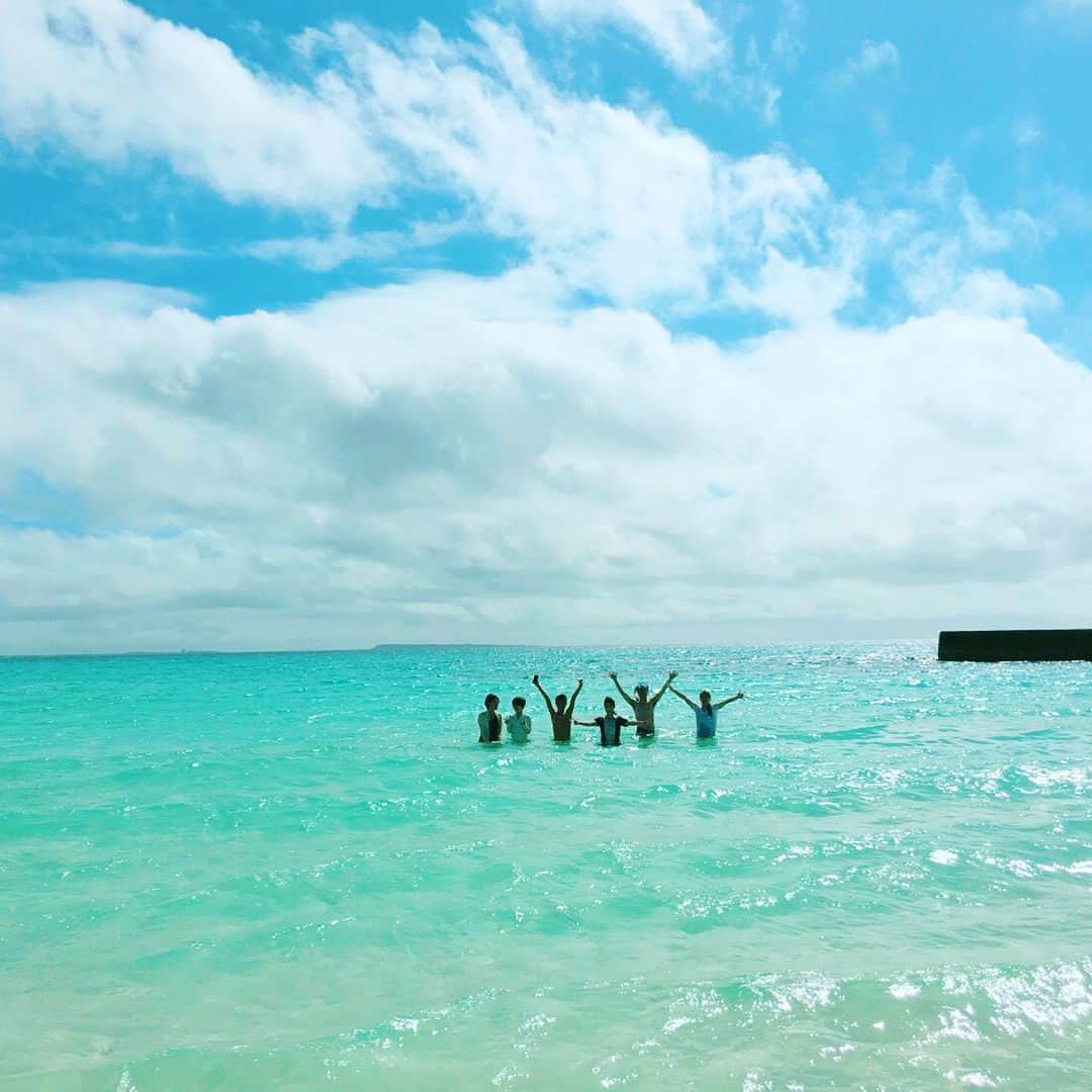 松原凜子さんのインスタグラム写真 - (松原凜子Instagram)「こんな綺麗な海見たことない！ってもう言えない。笑 #伊良部島  #伊良部島大橋  #沖縄 #旅行」11月30日 8時32分 - rinko_matsubara