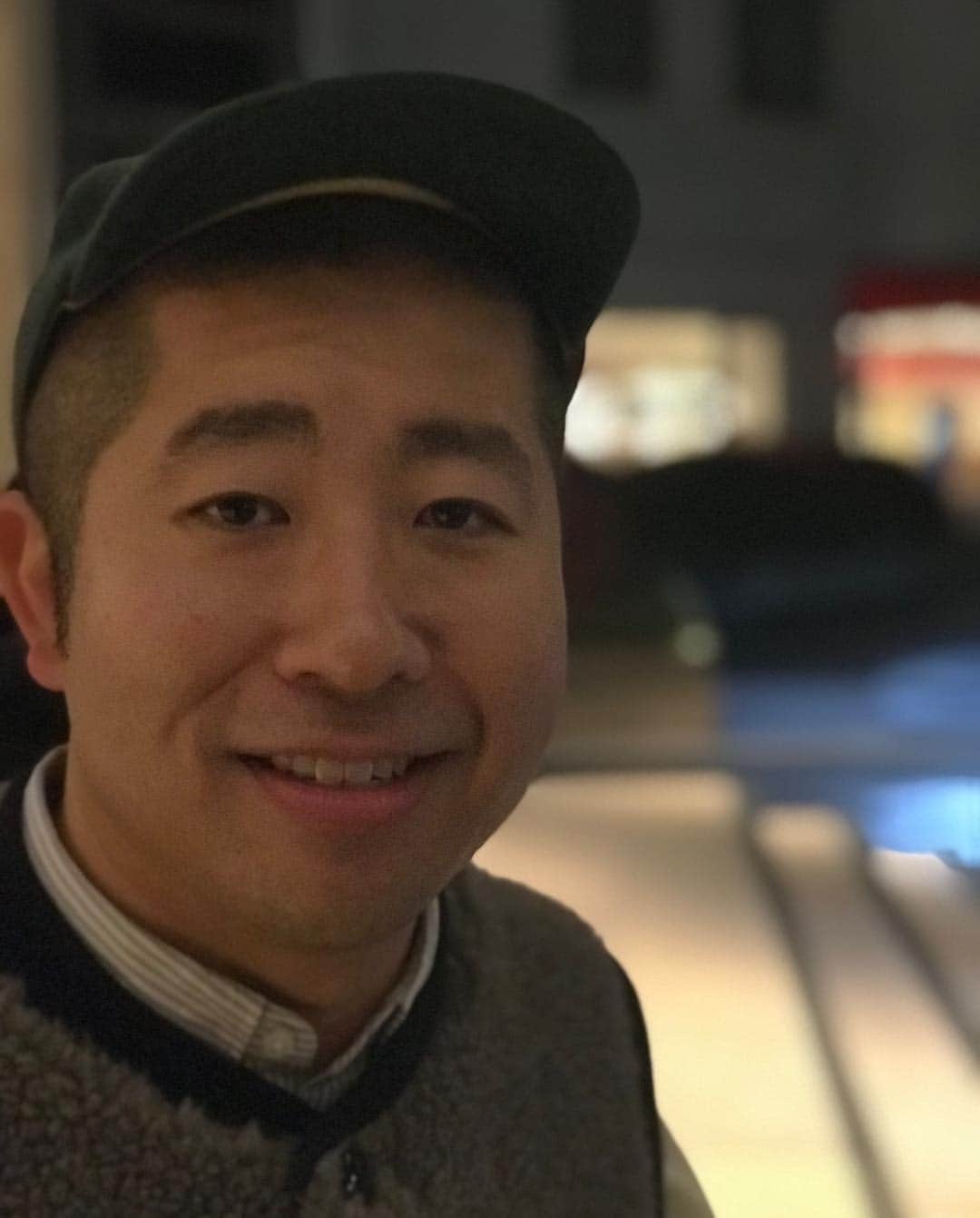 川島明のインスタグラム：「ハライチ澤部くん  #このあとどうするが自然に言えない童貞 #ギザ10を瓶に貯めてる童貞 #グラビアアイドルの事をクン付けで呼ぶ童貞 #ボウリングの風出るとこに手を当ててスコア見ながら首傾げてる童貞 #焼肉食べ放題で食いまくって店潰そうぜと必ず言う童貞 #夏フェスでアルミホイルで包んでるやけに美味しそうなおにぎりを食べる童貞 #バイト休みの日も仕事場に来てちょっと手伝ってくる童貞 #ポケモンのじめんタイプの童貞 #財布にボロボロになった図書券入れてる童貞 #どんな企画も成立させる名キャッチャー」
