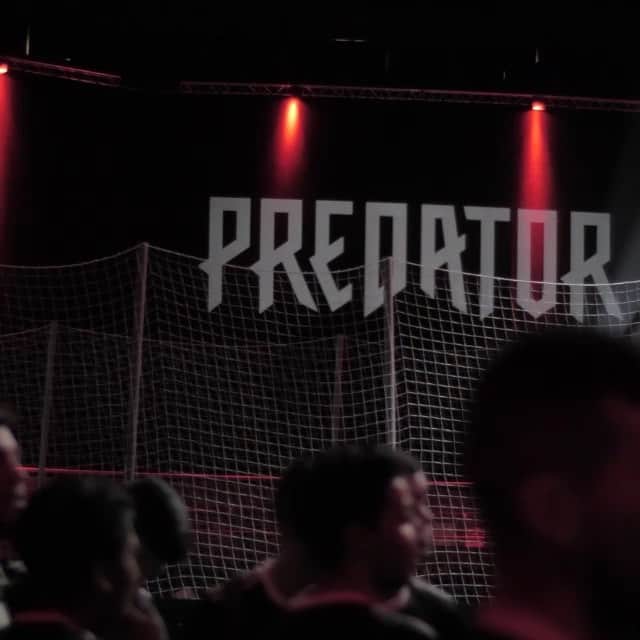 シャビ・アロンソのインスタグラム：「Predator is back #predator #heretocreate @adidas_es」