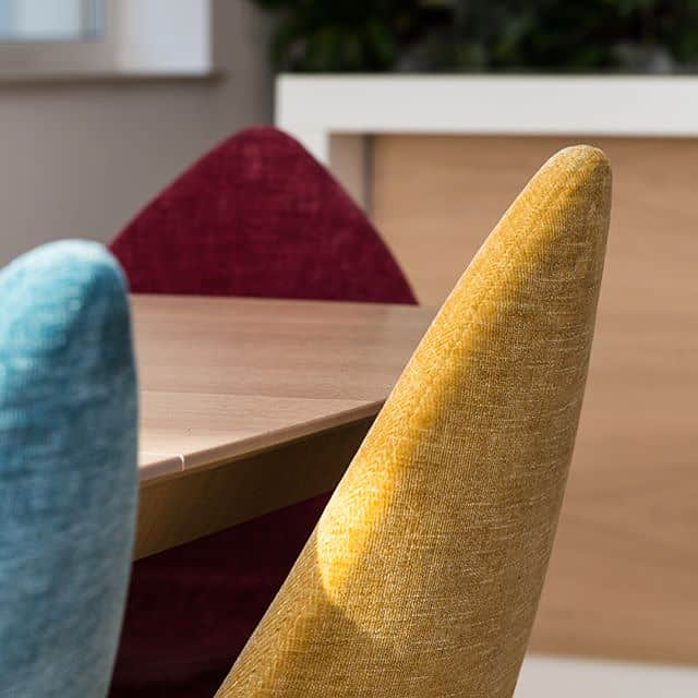 BoConceptさんのインスタグラム写真 - (BoConceptInstagram)「The colourful Ottawa chairs take centre stage in this beautiful project in Krakow, Poland. Well done @mike87el ⠀ ⠀ Photos: @niewformie_pl ⠀ ⠀ #BoConcept @boconceptpoland @boconceptkrakow #Ottawa #diningchairs #diningtable #Cenova #sofa #Chiva #coffeetable  #Torup #barstool #interiordesign #interiorinspiration #karimrashid」12月1日 1時00分 - boconcept_official