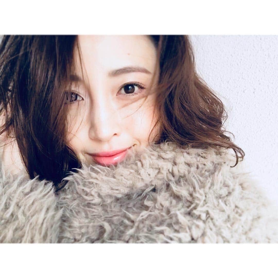 沢田ゆうのインスタグラム：「またパーマかけてもらいました🌬 @banemaki #hair #cut」