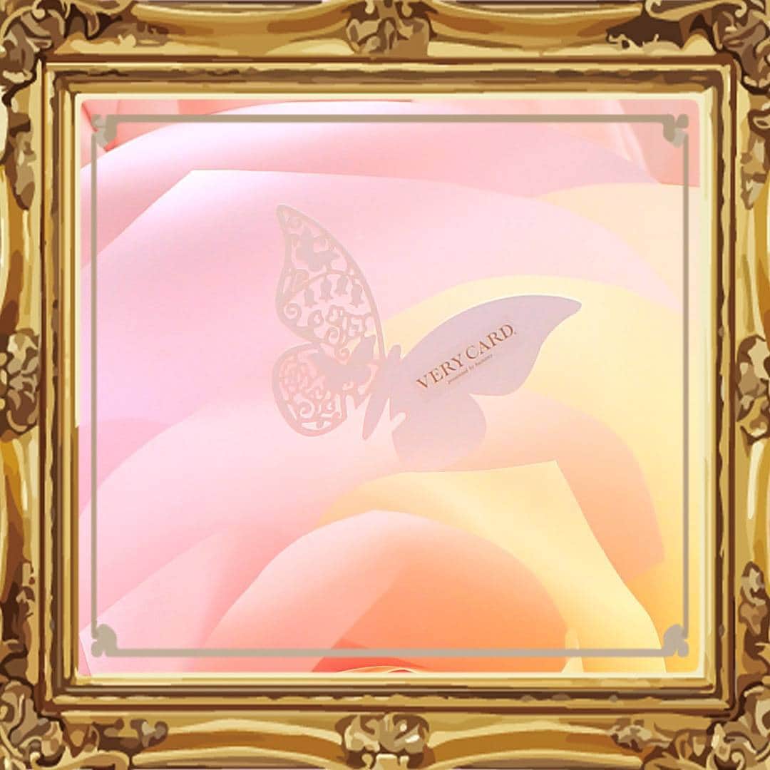 VERYCARD presented by humonyさんのインスタグラム写真 - (VERYCARD presented by humonyInstagram)「突然ですが・・・ .  近日、VERY CARDから新商品が発売します！！ .  #少しだけ公開　#まだヒミツ #左にスワイプ . . . #VERYCARD #電報 #telegram#お祝い #贈り物 #素敵な贈り物 #プレゼント #ギフト #メッセージカード #present #gift #messagecard #花のある暮らし #花のある生活 #花好きな人と繋がりたい #花が好きな人と繋がりたい #暮らしに花を#ティザー#フラワーギフト」12月1日 18時22分 - verycard_official