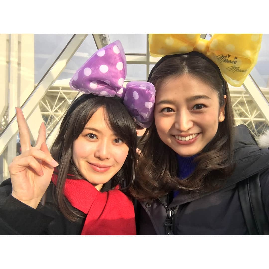 上野優花さんのインスタグラム写真 - (上野優花Instagram)「碧ちゃんと2人でディズニーへ🎠 ただ帰るときは3人になっていました…🤣 身長差があるから二枚目とかカップルみたいw #何気にふたりでディズニーは初めて #偶然家から持ってきたカチューシャが色違い #段々息ピッタリになってきた 笑 #まずは腹ごしらえが私たちらしい #あおいちゃん運命の出会い #そしてサンタになる #私も一目惚れ #ベイマックス #もはや碧ちゃんより大きいんじゃないか #自力で家に持って帰った彼女 #あーたのしかった ！！！！」12月1日 20時42分 - yuka_ueno89