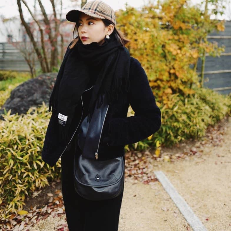 矢野未希子さんのインスタグラム写真 - (矢野未希子Instagram)「ootd  cap… @amiparis  jacket… @celine  muffler… @acnestudios  bag… @fumika_uchida  onepiece… @beautifulpeople_officialsite」12月1日 22時34分 - mikko1104