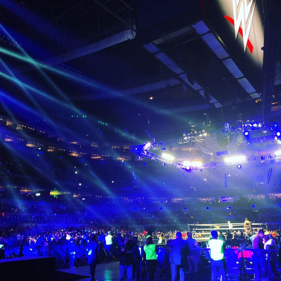のインスタグラム：「¡¡ Muchas gracias a todos #wwemexicocity #wwemexico !!」