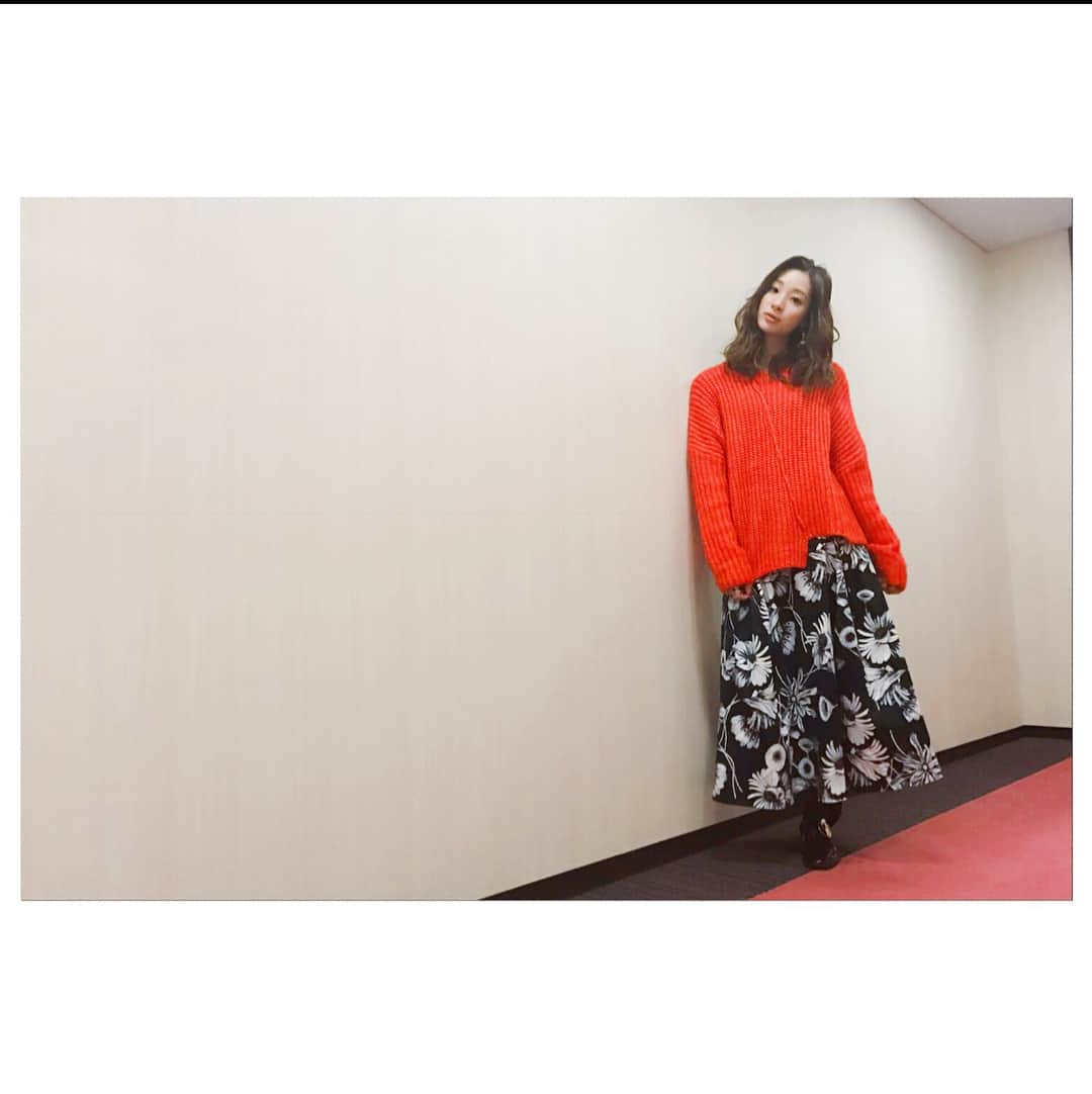 足立梨花さんのインスタグラム写真 - (足立梨花Instagram)「モノシリー衣装👗  #zara」12月2日 18時37分 - adacchee