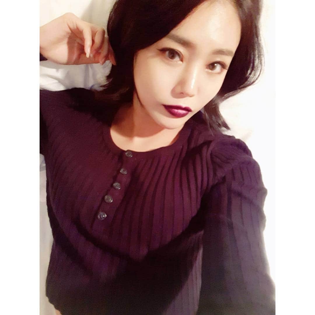 エナ さんのインスタグラム写真 - (エナ Instagram)「#mama #taemin #move #exo #power  #dancer #aura  한국와서 시차적응중😅😅망햇...ㅋㅋㅋㅋㅋㅋㅋ」12月3日 6時52分 - eunkyung.shin