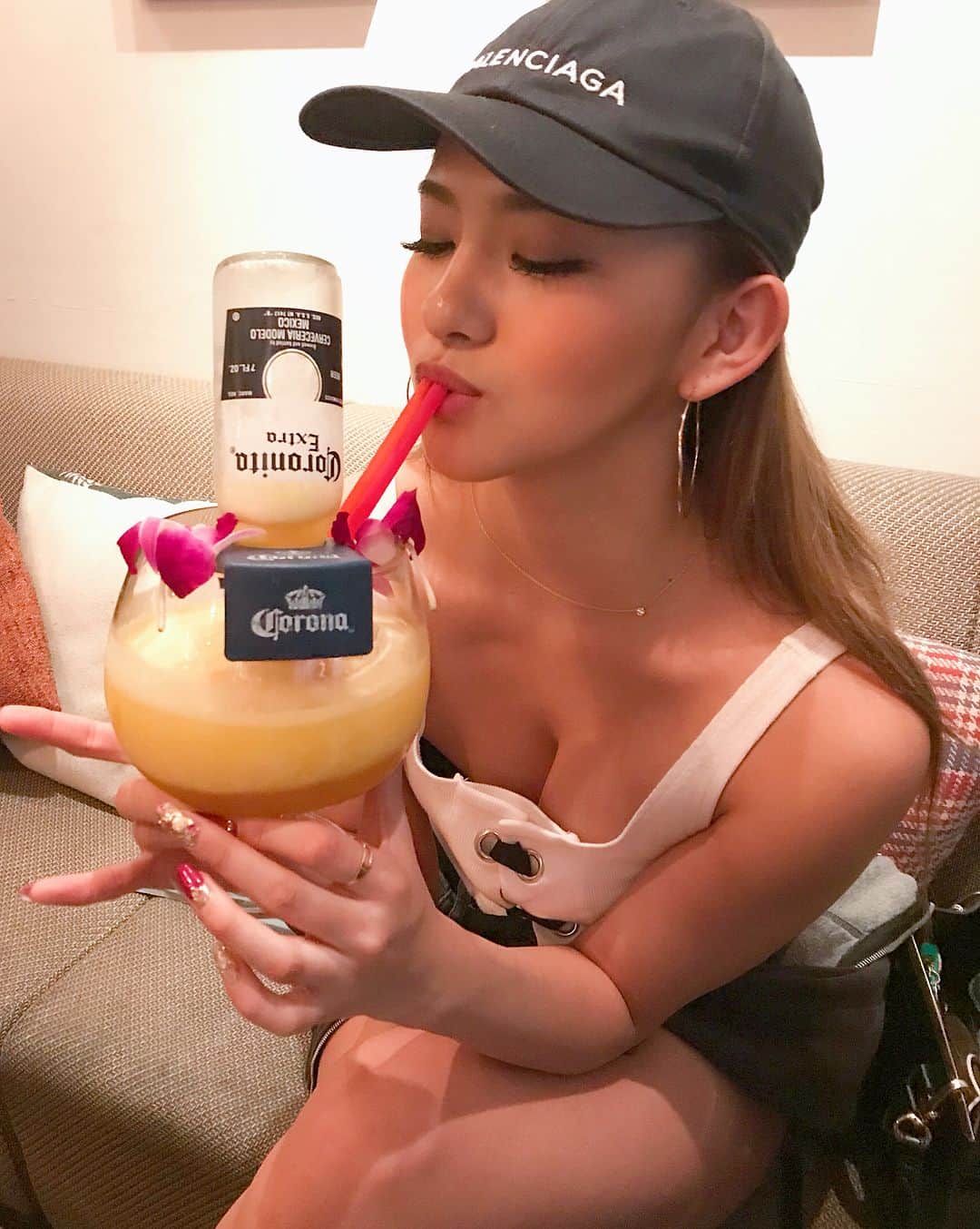 のインスタグラム：「in HAWAI I🍹🌺✨ #hawaii #Holiday #juice #happy #ハワイ」