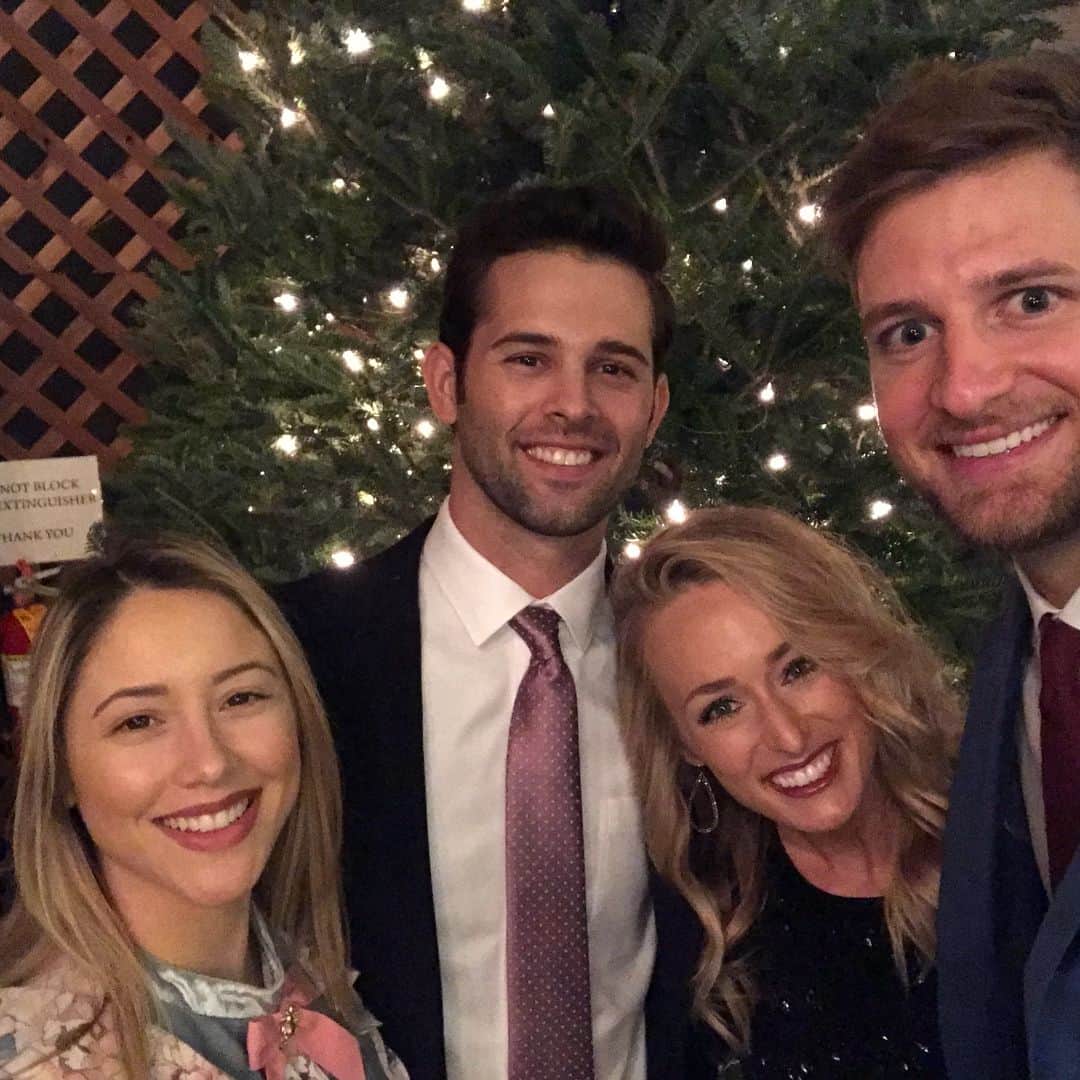 ニック・マルティネスさんのインスタグラム写真 - (ニック・マルティネスInstagram)「Had a blast celebrating @lamboleap30 and @courtneymlamb love this weekend #willmarriesaguy it was great catching up with old teammates!」12月4日 4時05分 - nickmartinez22