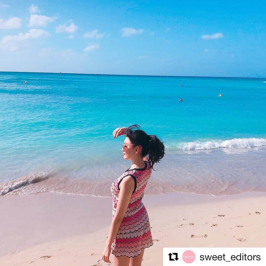MAD JOURNEYのインスタグラム：「MDJ-01 BE _____________ @nyanchan22  @sweet_editors  #madjourney  #mdjhawaii #mdj01be #sweet #hawaii #honolulu #waikiki  #travel #fashion #sunglasses . #マッドジャーニー #sweetハワイ #スゥイート #大人のための修学旅行 #小嶋陽菜#こじはる#撮影 sweetで小嶋陽菜さんとMAD JOURNEY撮影しました。」