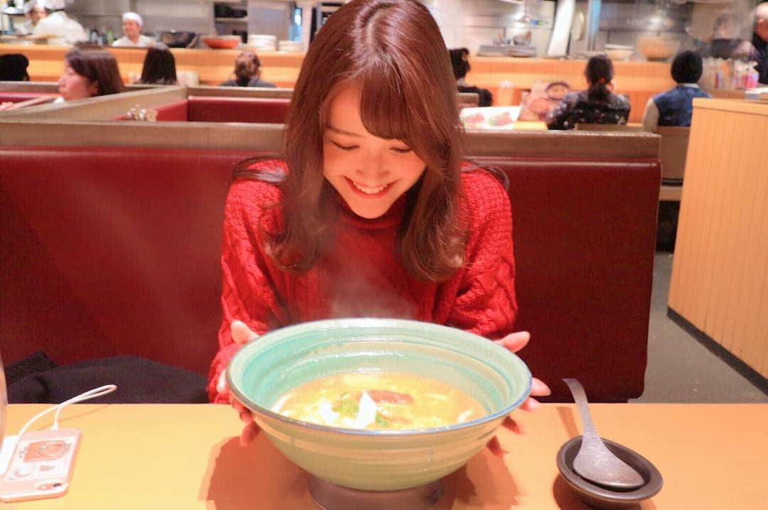 財津南美さんのインスタグラム写真 - (財津南美Instagram)「ㅤㅤㅤㅤㅤㅤㅤㅤㅤㅤㅤㅤㅤ 初つるとんたん👏🏻 器でっっっっか🙄！！ ㅤㅤㅤㅤㅤㅤㅤㅤㅤㅤㅤㅤㅤ #伝わるかな？#器の大きさ#完食したけどね#東京#旅行#つるとんたん」12月4日 13時01分 - zaitsu_minami